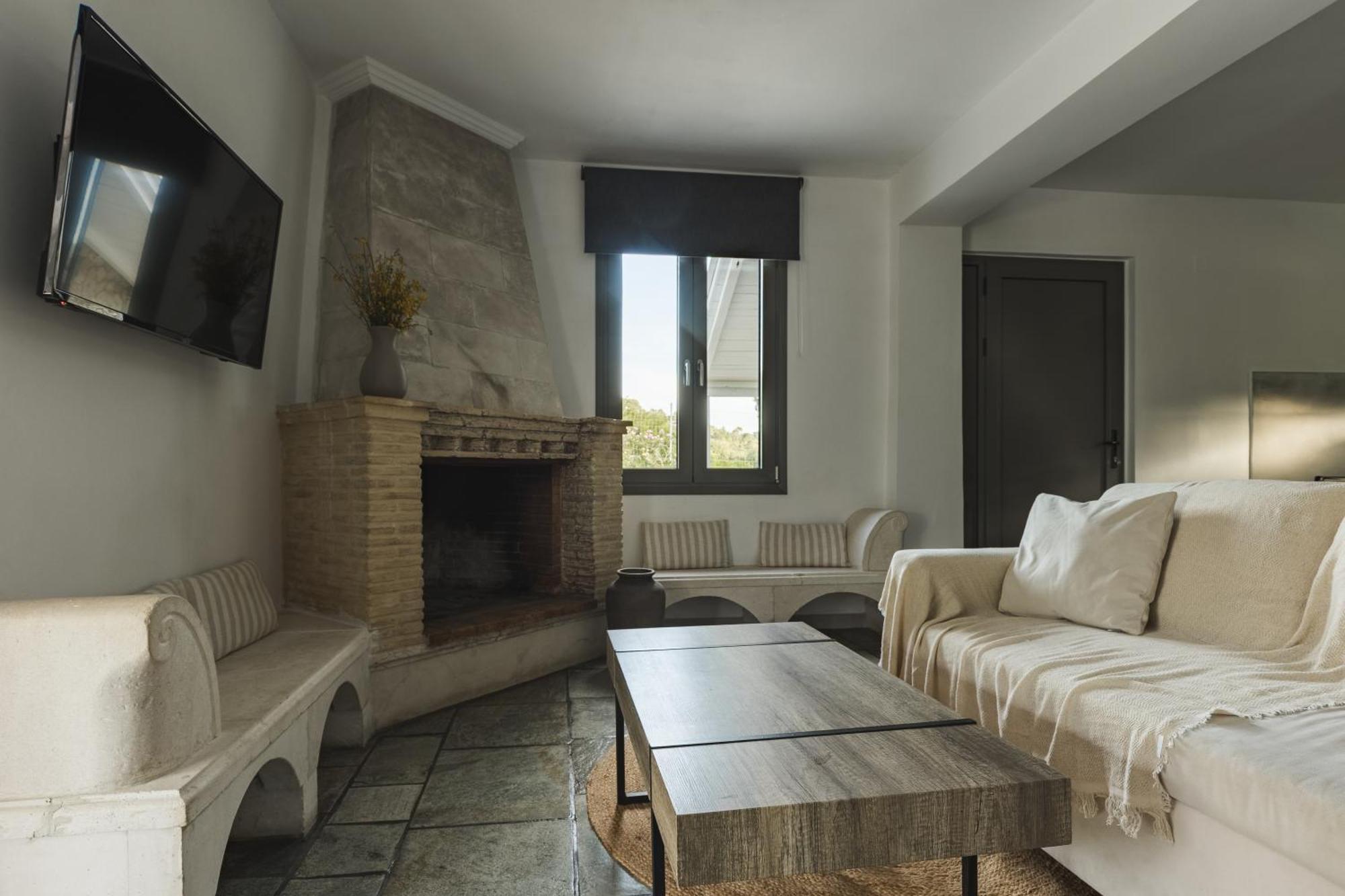 Binios Villa - Private Pool, Walking Distance From The Beach Vasilikí Zewnętrze zdjęcie